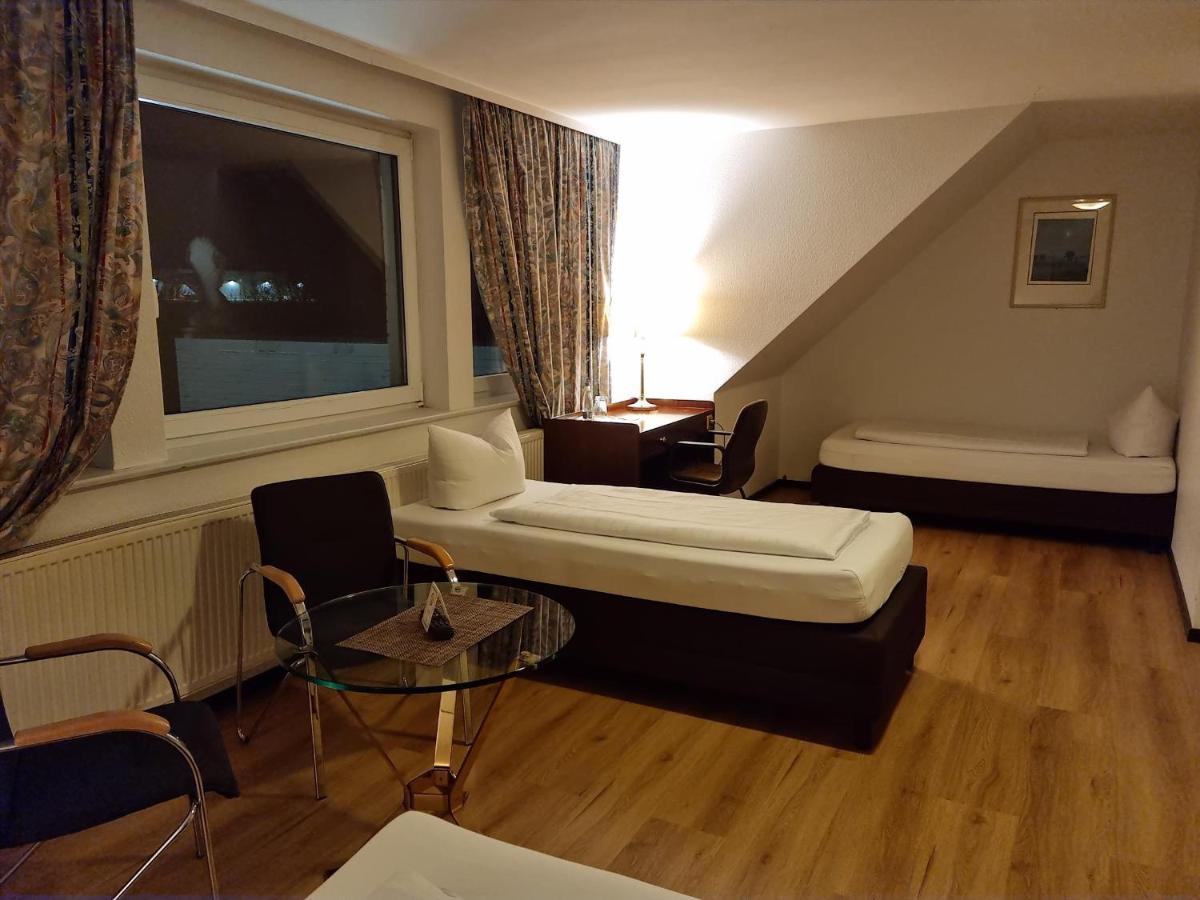 Erbenholz Hotel Laatzen Екстер'єр фото