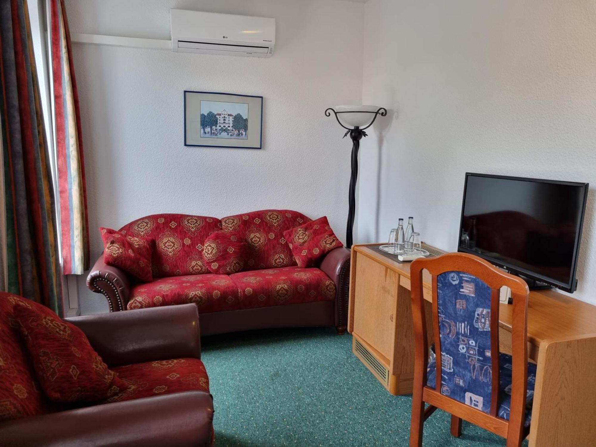 Erbenholz Hotel Laatzen Екстер'єр фото